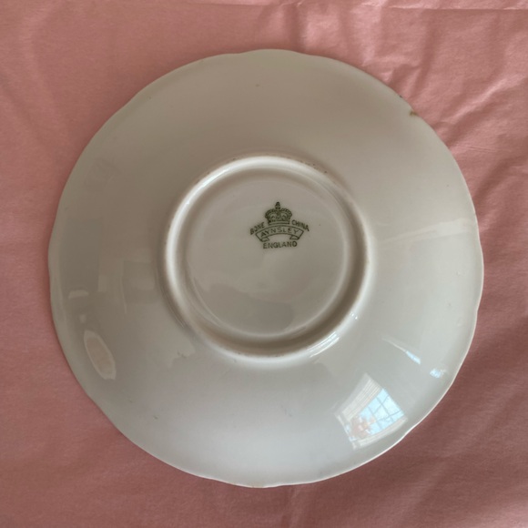 Aynsley Bone China Teacup and Saucer in Teal Blue with Yellow Daffodils - Picture 7 of 10